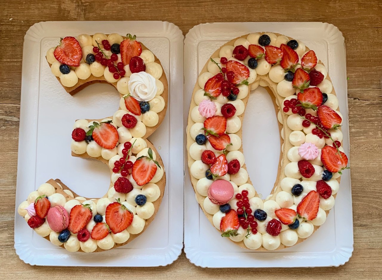 number cake fruits 30<br />
